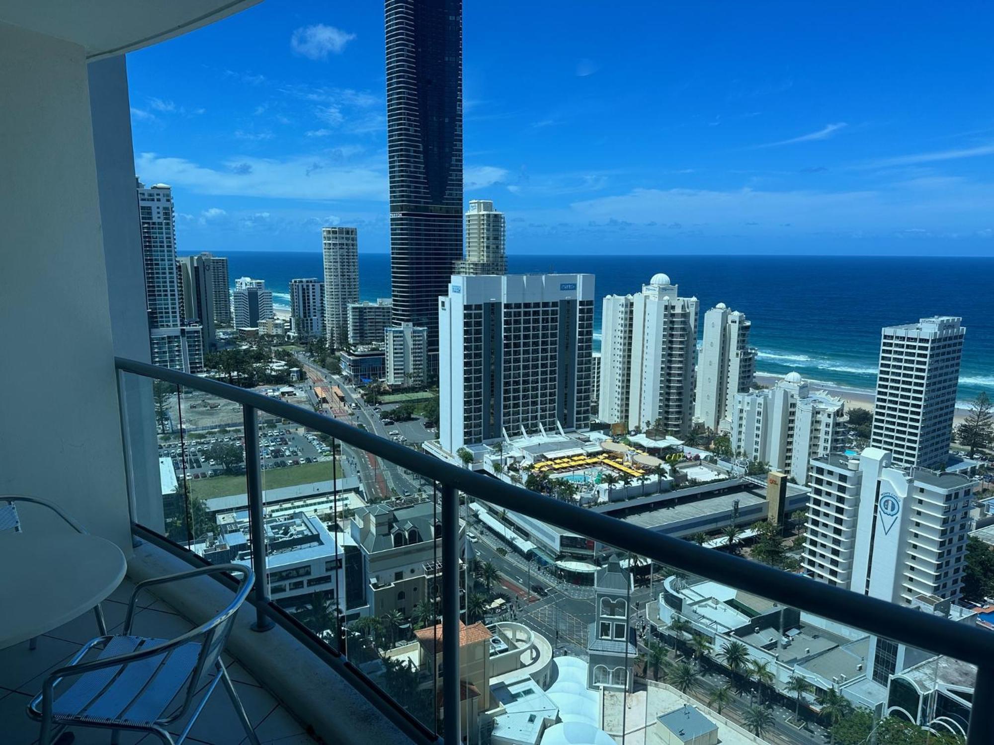 Deluxe Chevron Renaissance Daire Gold Coast Dış mekan fotoğraf