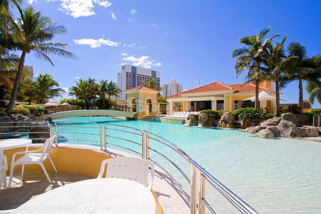 Deluxe Chevron Renaissance Daire Gold Coast Dış mekan fotoğraf