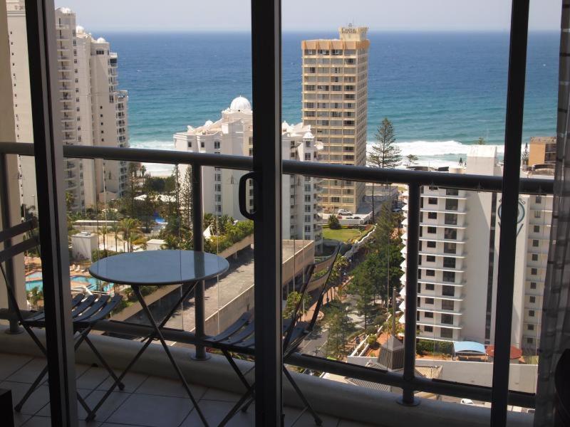 Deluxe Chevron Renaissance Daire Gold Coast Dış mekan fotoğraf
